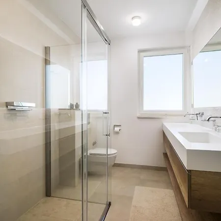 Sleeps 8 With Pool Air Con And Wifi Villa *